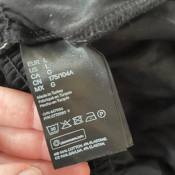 H&M Camisole Top w/ Smocking - Picture 2 of 3